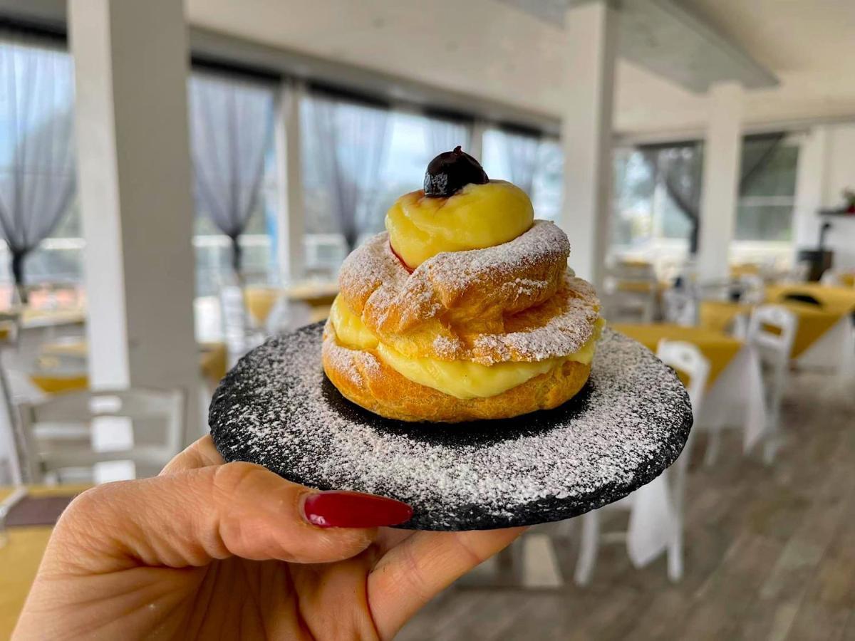 Frontemare Hotel Village & Ristorante Роди Гарганико Екстериор снимка